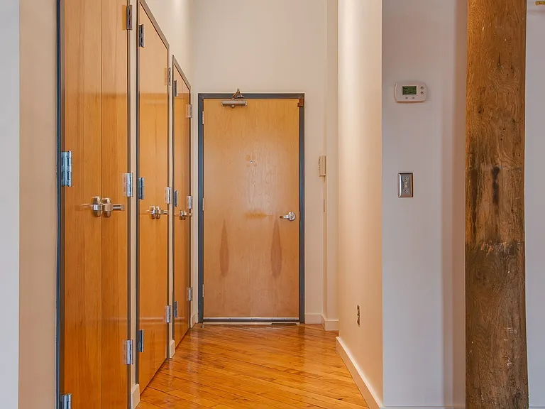 1400 Rosa L Parks Blvd #105 — Photo 3