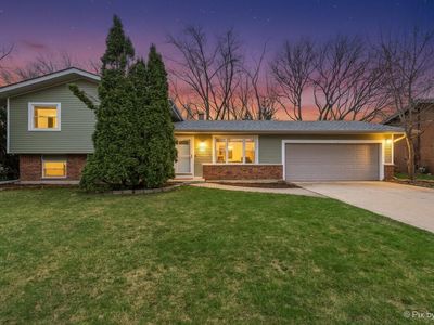 (Undisclosed Address), Crystal Lake, IL, 60014
