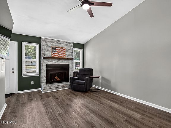 5th image of 222 Cedar Creek Drive