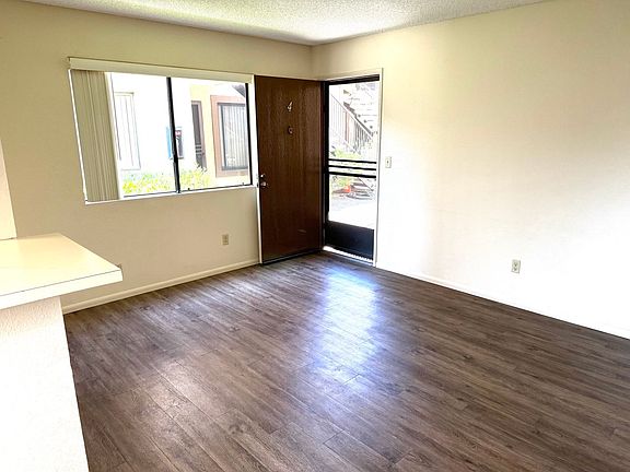 4th image of 4465 Cherokee Ave APT 4