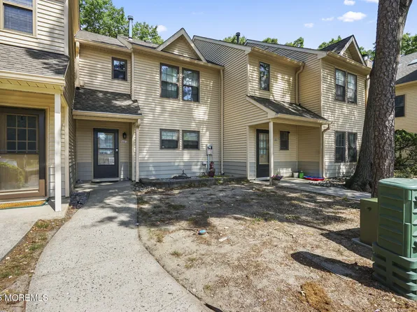 401 Wildflower Court, Jackson, NJ 08527