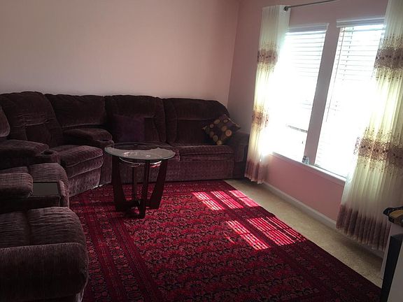 3rd image of 2503 Coachman Lakes Dr