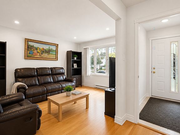 3rd image of 2224 Rue Auclair #2226