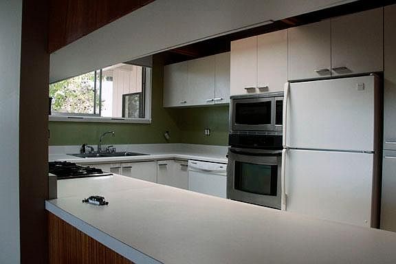 2nd image of 3977 La Cresta Dr