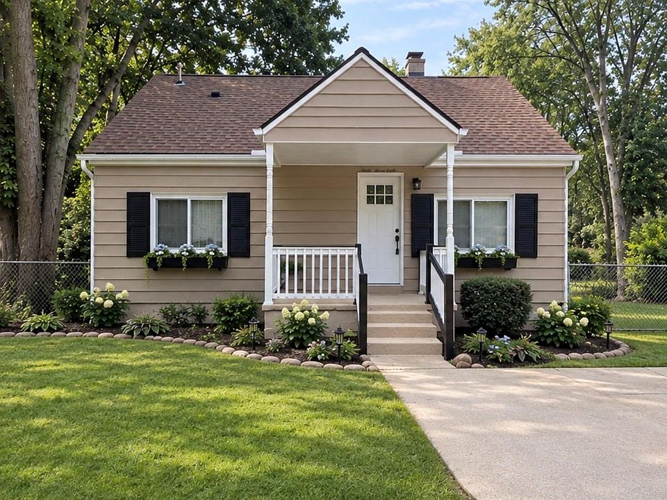 1st image of 3312 Mandrake St