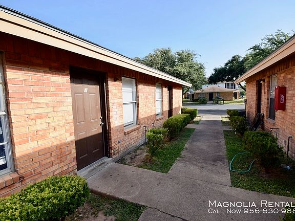 3rd image of 300 E Upas Ave APT 2