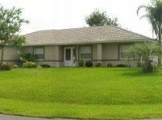 18 Privacy Ln, Palm Coast, FL 32164