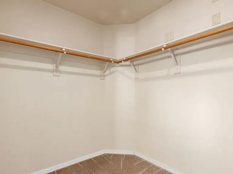 630 E Harvill Dr #206 — Photo 6