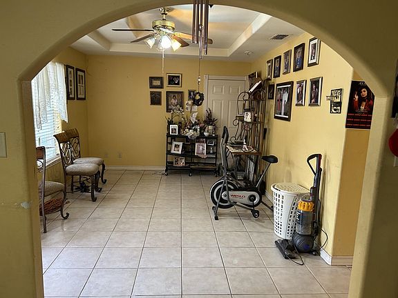 4th image of 510 N Martin Ave #7