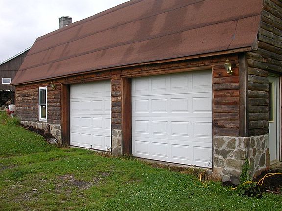Garage/Workshop