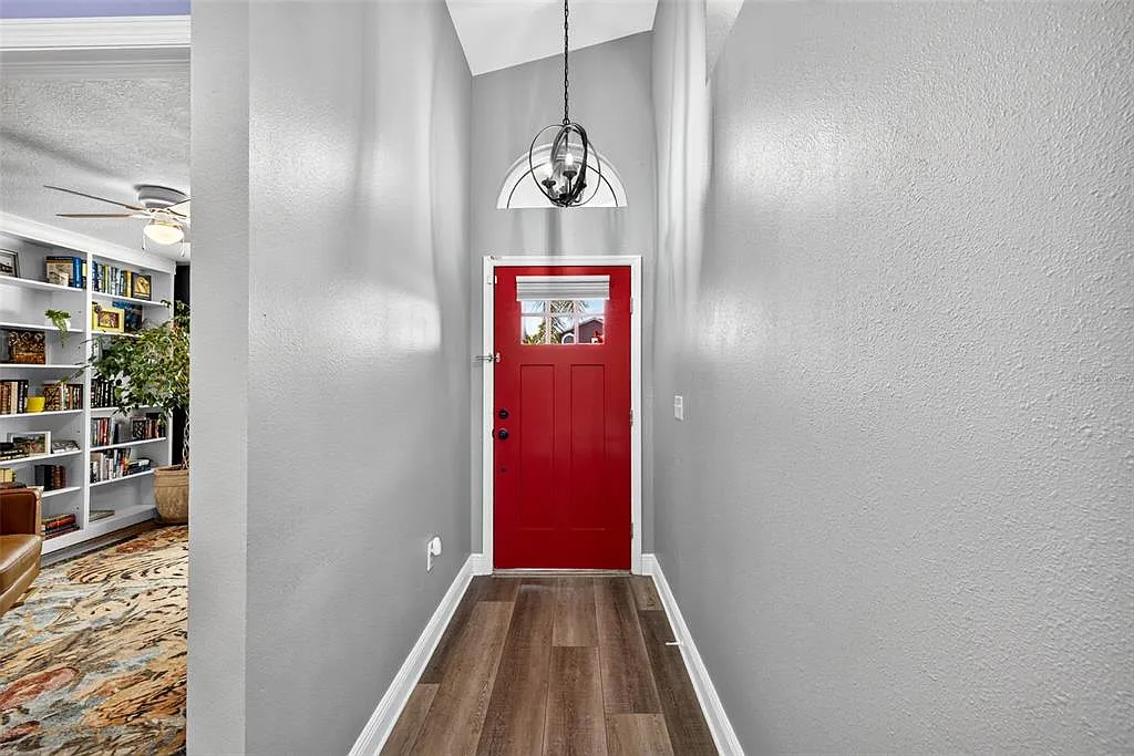 3 bed, 2.0 bath, 1419 sqft, $2,900 — Photo 4
