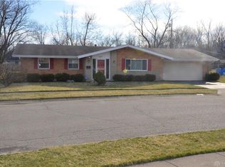 800 Westledge Dr, Trotwood, OH 45426