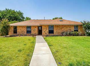 1615 Steenson Dr, Carrollton, TX 75007