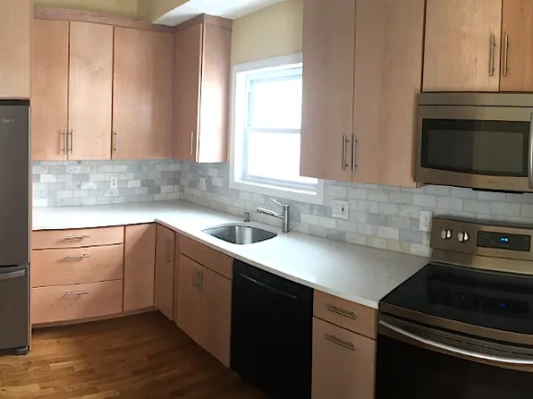 29 Kittredge St, Roslindale, MA 02131