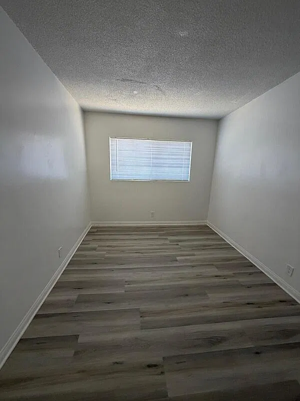 2 bed, 1.0 bath, 900 sqft, $2,295 — Photo 4