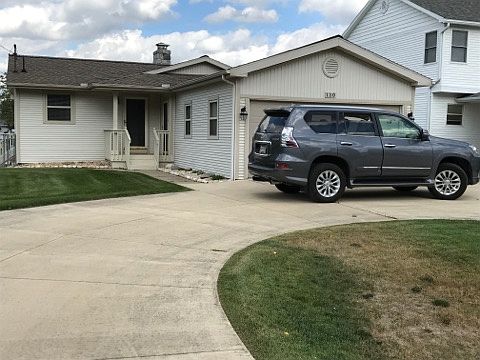 1st image of 120 Archwood Cir