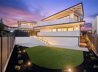 403 Serra Dr, Corona Del Mar, CA 92625