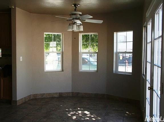 4th image of 105 E Sonoma Ave
