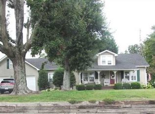 1327 Pig Rd, Smiths Grove, KY 42171