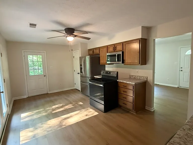 166 Kimberly Ct — Photo 14