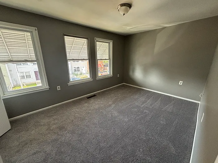 823 Showell Ct — Photo 13