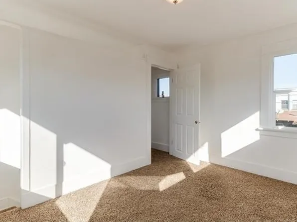 315 W 54th St, Los Angeles, CA 90037