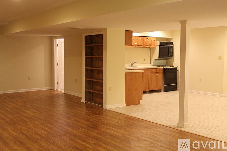 1st image of 1014 Summer Hill Dr #Basement