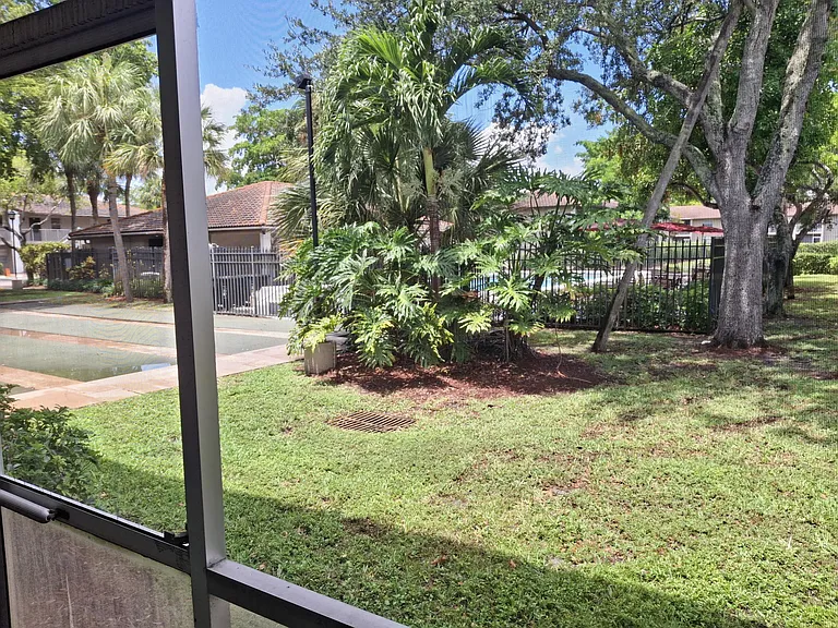 8770 Royal Palm Blvd #1052 — Photo 19