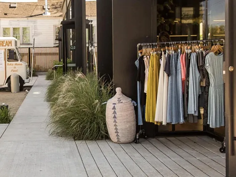 Just down the street from fantastic shopping, coffee shops, restaurants, food carts, bars and gyms.