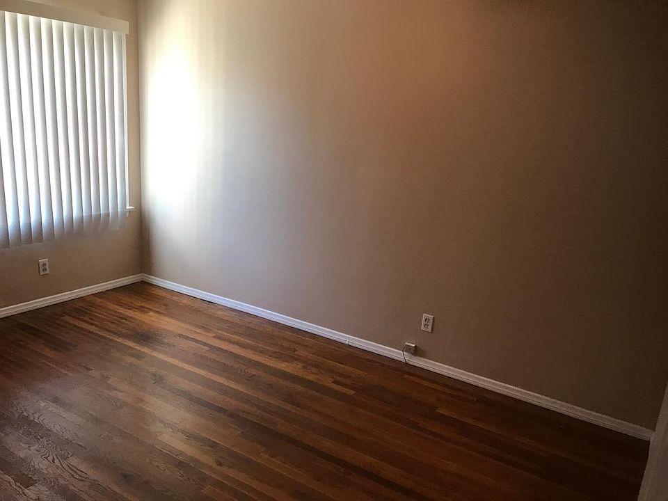 1st image of 1502 N Hollywood Way APT B