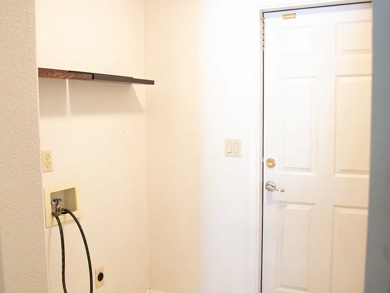 1596 Steinbeck Dr — Photo 11