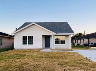 102 Huisache Ave, Rio Hondo, TX 78583