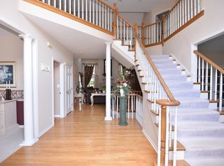 1711 Albert Hall Ct, Naperville, IL 60564