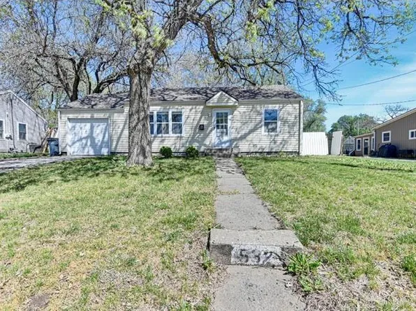 532 N Water St, Olathe, KS 66061