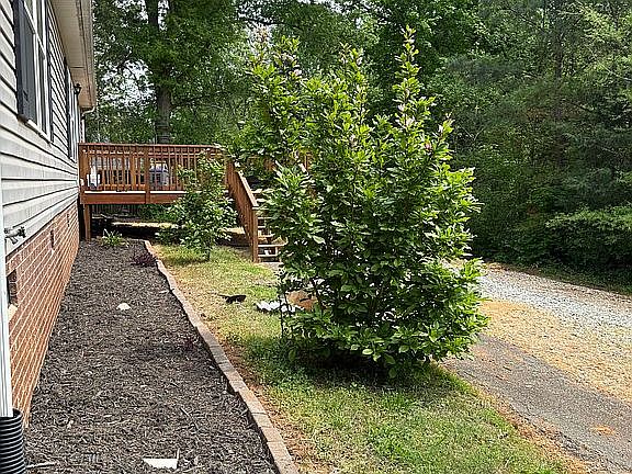 5th image of 1152 Hillside Dr