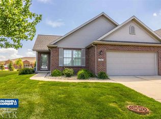 1413 Pine Forest Dr, Normal, IL 61761