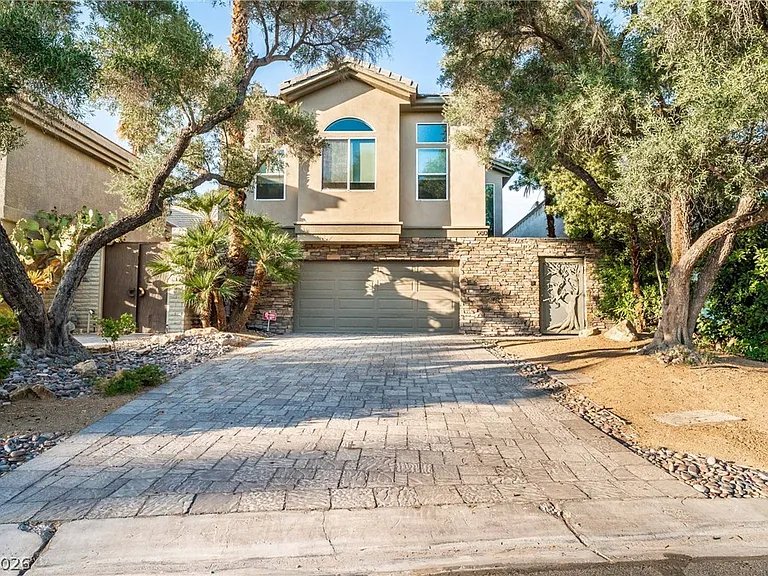 980 Vegas Valley Dr — Photo 3