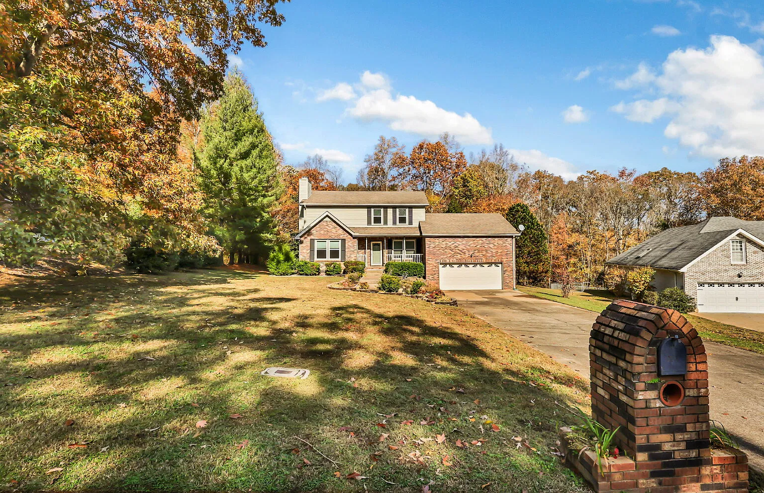 3 bed, 2.5 bath, 2071 sqft, $2,150 — Photo 1