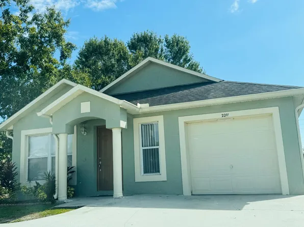 2211 Guadalupe St, Kissimmee, FL 34743