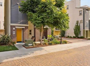 415 Lug Ln #64B, Sacramento, CA 95818