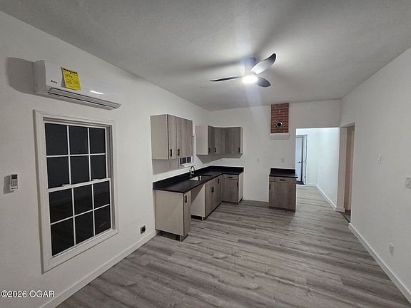 5th image of 301 W High St