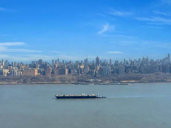 7004 Blvd East image 1 of 39