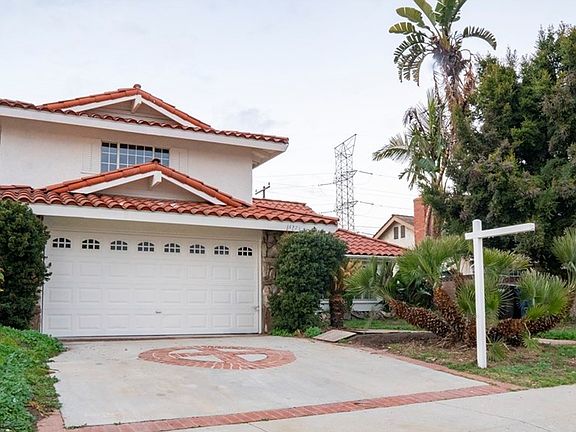 2nd image of 3275 Greenglade Ave