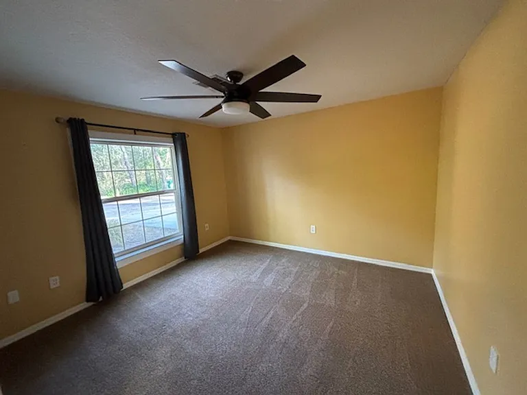 18816 Cimbora Dr — Photo 15