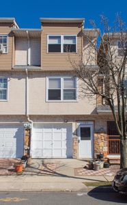 125 Skyline Dr, Staten Island, NY, 10304