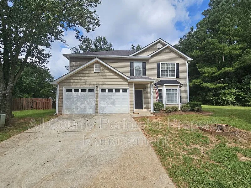3 bed, 2.5 bath, 2260 sqft, $2,045 — Photo 1