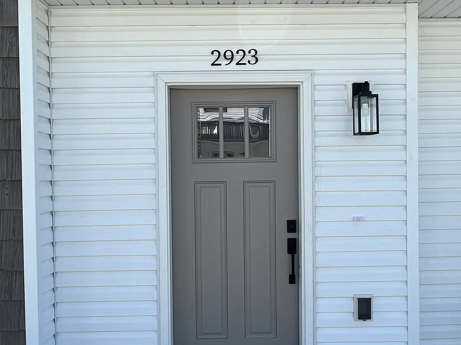 4 bed, 2.5 bath, 1857 sqft, $2,000 — Photo 2