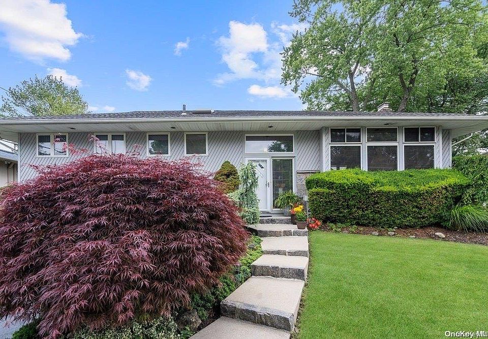 1st image of 23 Cedar Drive E