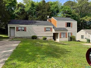 2716 Clayton Dr NW, Huntsville, AL 35810
