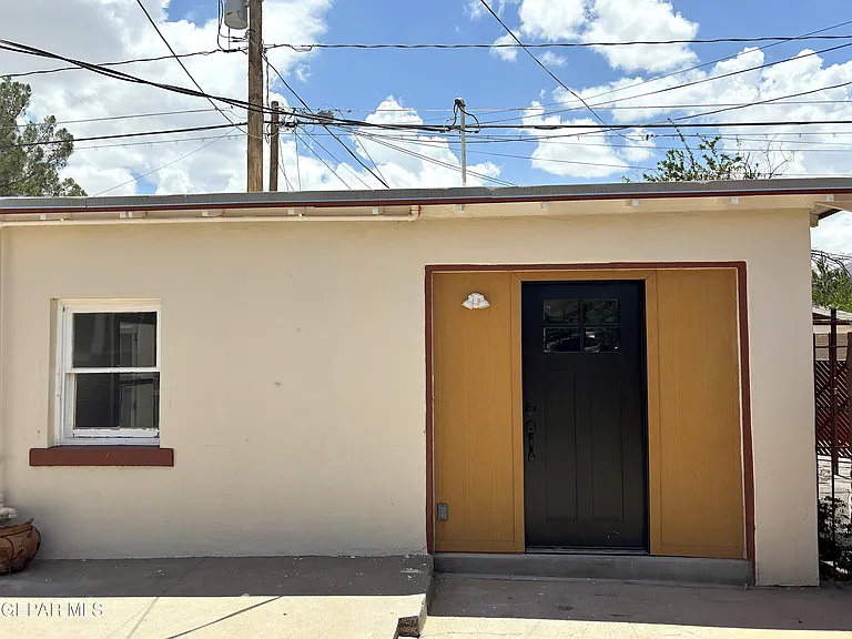 3116 Wheeling Ave #B — Photo 1